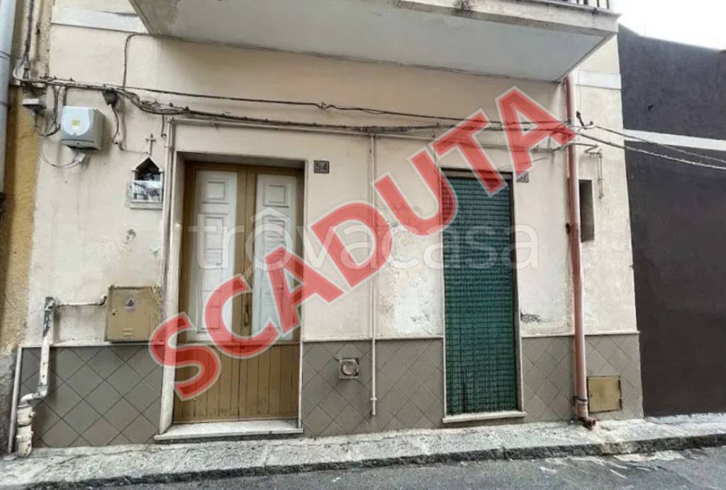 appartamento in vendita ad Adrano