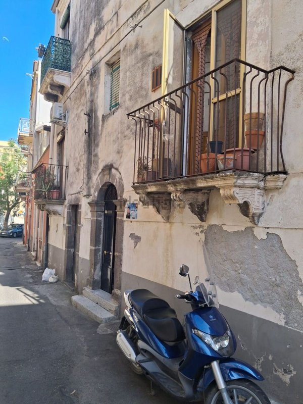 appartamento in vendita ad Adrano