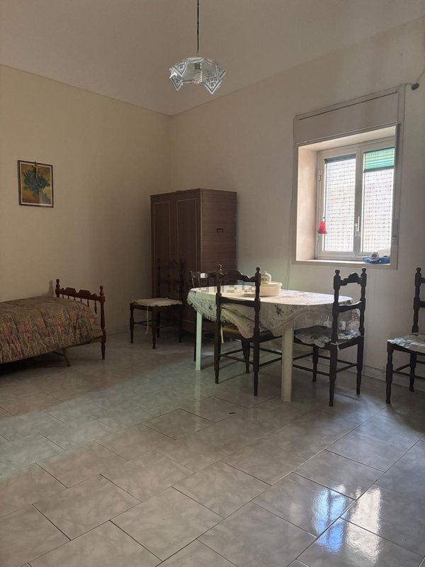 casa indipendente in vendita ad Adrano