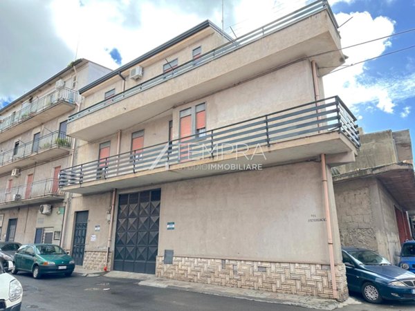 appartamento in vendita ad Adrano