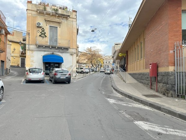 casa indipendente in vendita ad Adrano