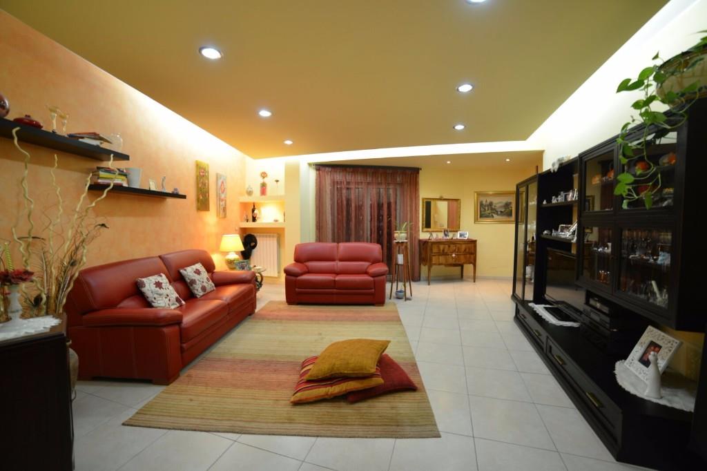 appartamento in vendita ad Adrano