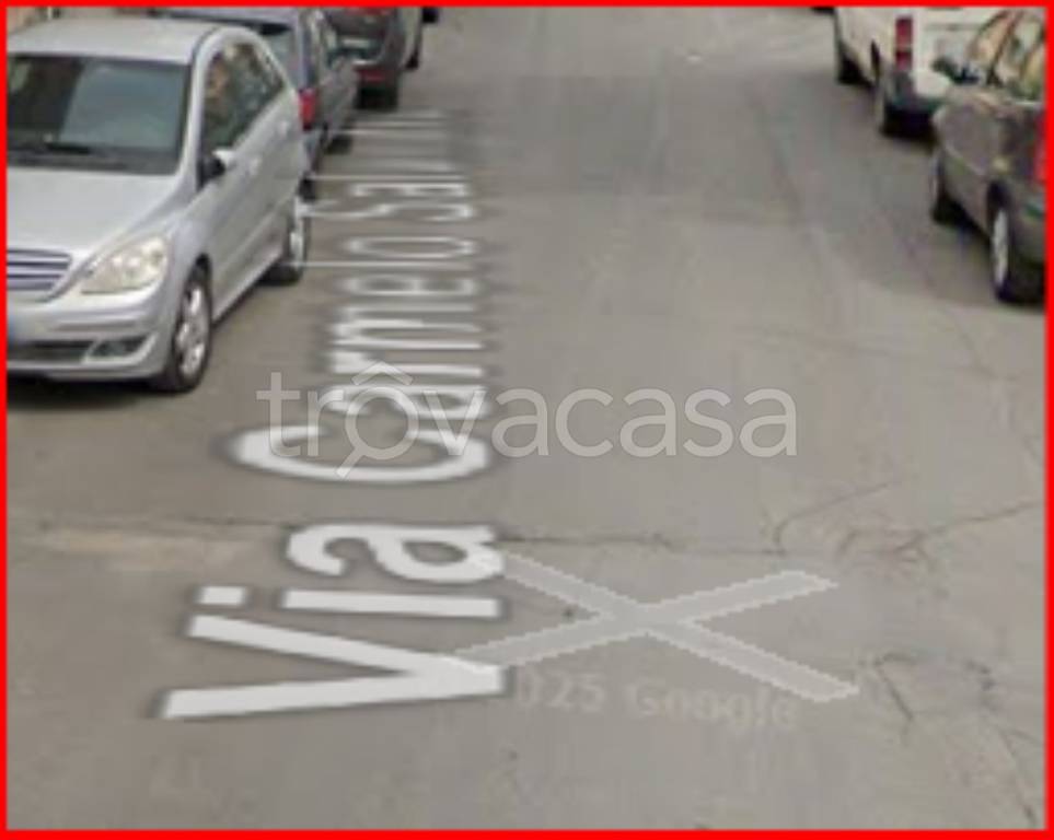 locale commerciale in vendita ad Adrano