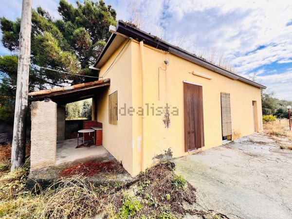 casa indipendente in vendita ad Adrano