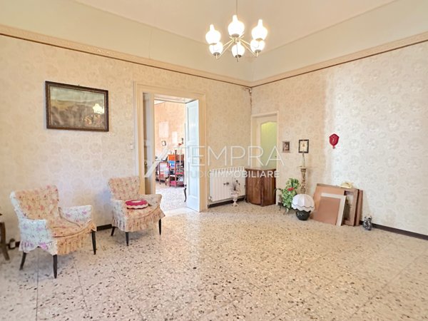 casa indipendente in vendita ad Adrano