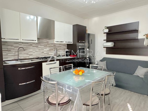 casa indipendente in vendita ad Adrano