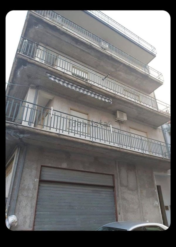 appartamento in vendita ad Adrano