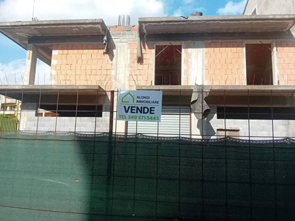 casa indipendente in vendita ad Adrano