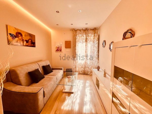 casa indipendente in vendita ad Adrano