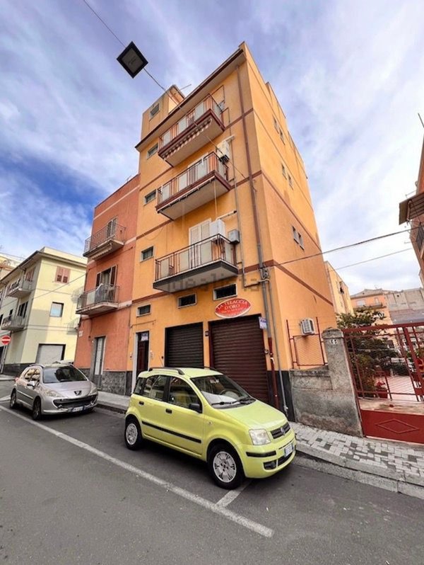 appartamento in vendita ad Adrano