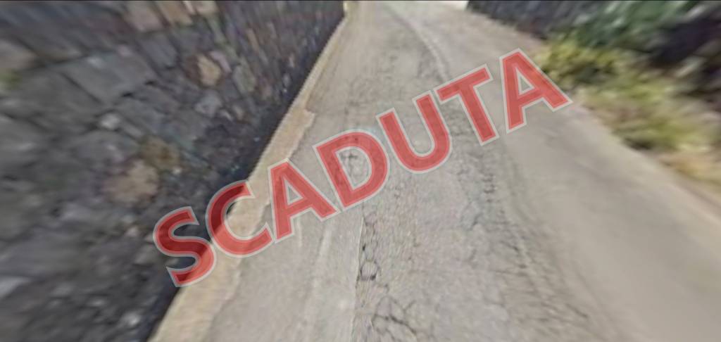 casa indipendente in vendita ad Adrano