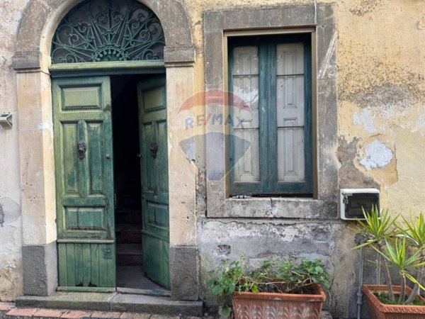 appartamento in vendita ad Adrano