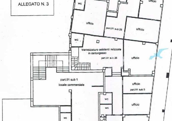 locale commerciale in vendita ad Adrano