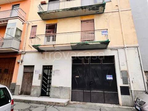 casa indipendente in vendita ad Adrano