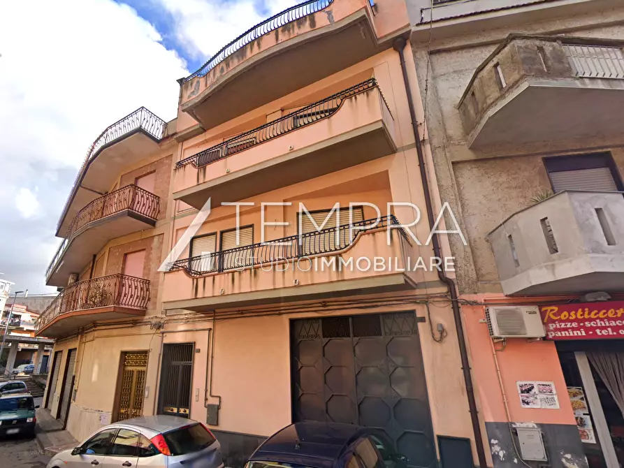 casa indipendente in vendita ad Adrano