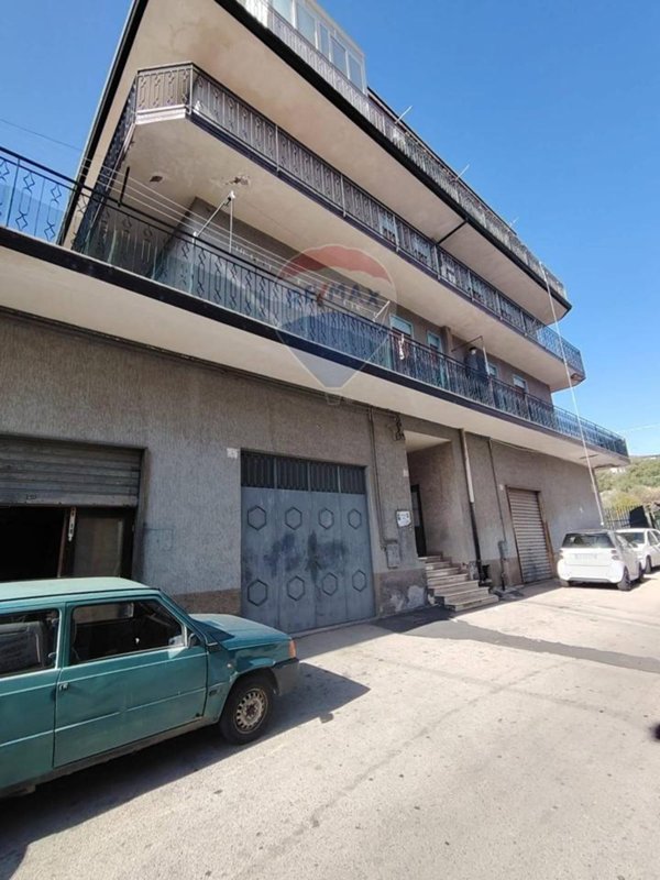 appartamento in vendita ad Adrano