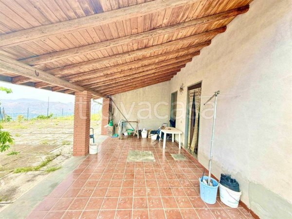 casa indipendente in vendita ad Adrano