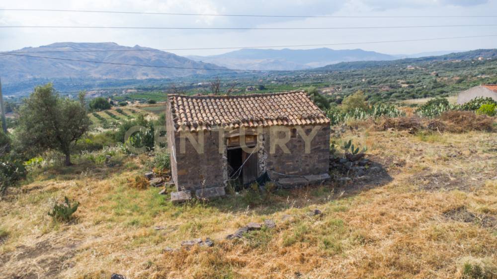terreno agricolo in vendita ad Adrano