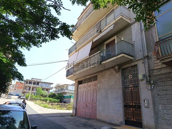 appartamento in vendita ad Adrano