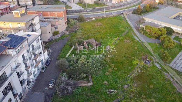 terreno edificabile in vendita ad Adrano