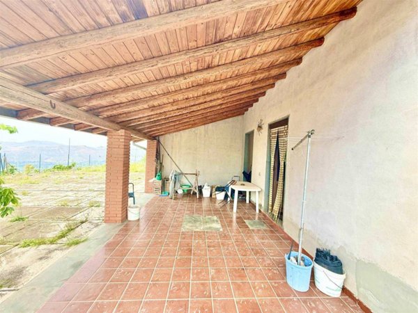 casa indipendente in vendita ad Adrano
