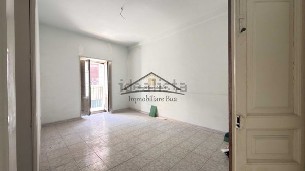 casa indipendente in vendita ad Adrano