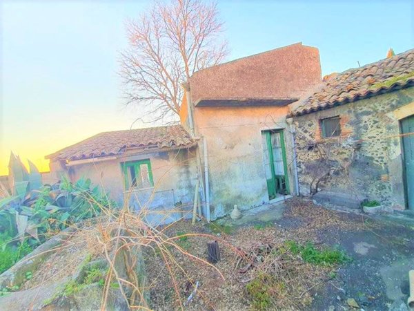 casa indipendente in vendita a Belpasso