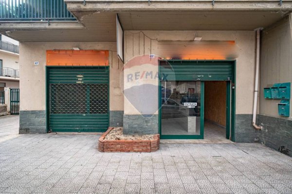 locale commerciale in vendita a Belpasso
