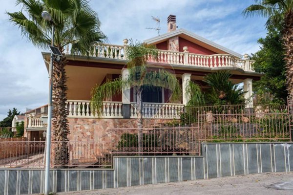 casa indipendente in vendita a Belpasso