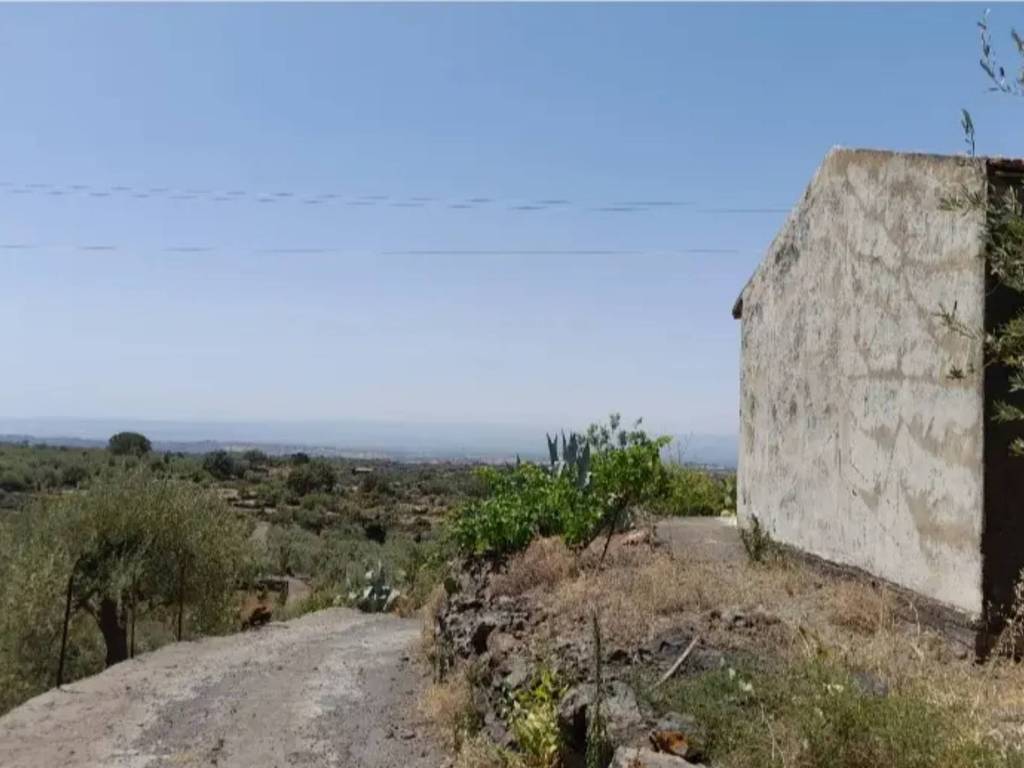 terreno edificabile in vendita a Belpasso