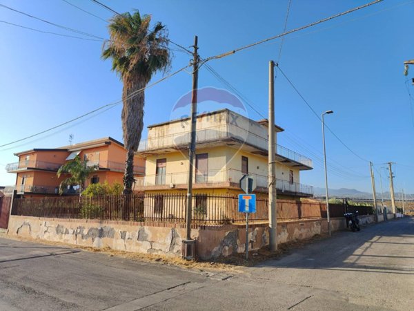 casa indipendente in vendita a Belpasso