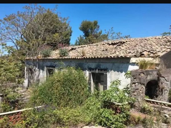 casa indipendente in vendita a Belpasso