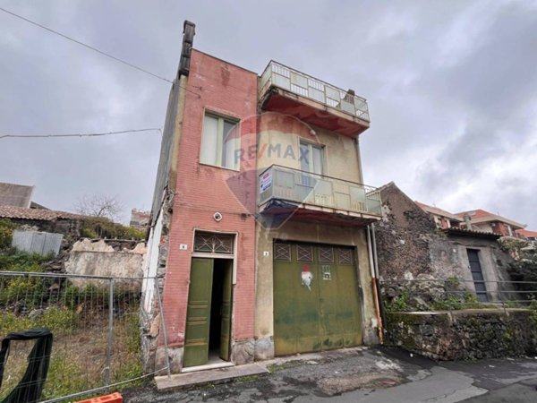 casa indipendente in vendita a Belpasso