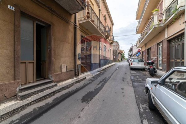 casa indipendente in vendita a Belpasso