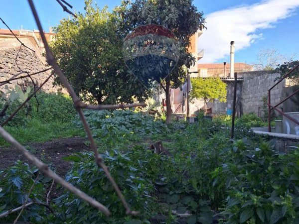 casa indipendente in vendita a Belpasso