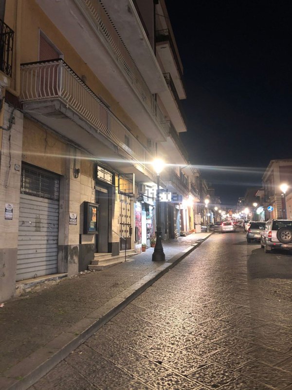 locale commerciale in vendita a Belpasso