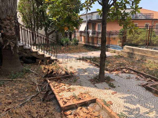 casa indipendente in vendita a Belpasso