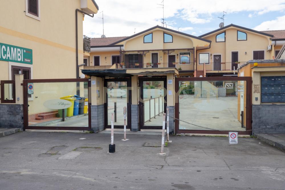 casa indipendente in vendita a Belpasso in zona Piano Tavola
