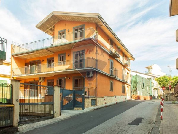 casa semindipendente in vendita a Belpasso