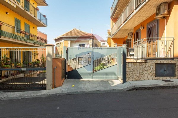 casa semindipendente in vendita a Belpasso