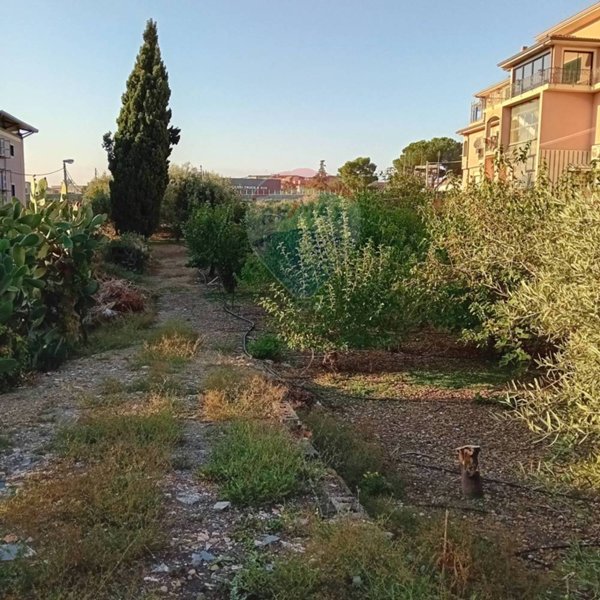 terreno edificabile in vendita a Belpasso