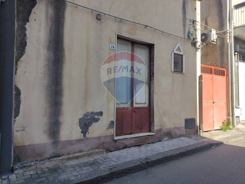 casa indipendente in vendita a Belpasso