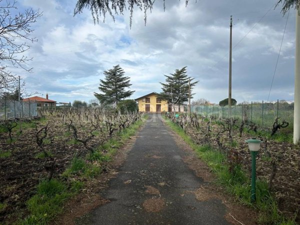 casa indipendente in vendita a Belpasso