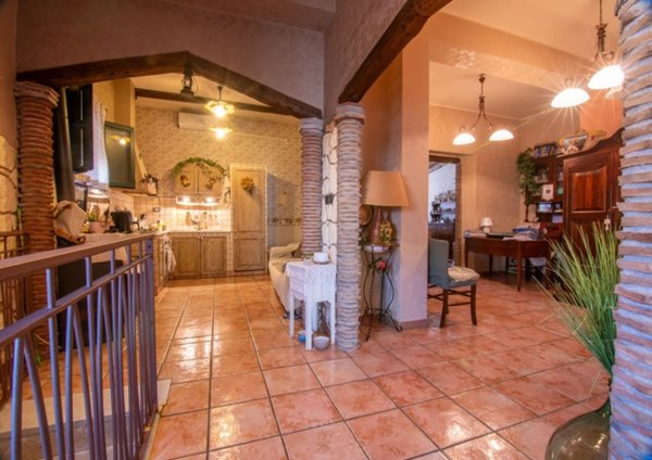 casa indipendente in vendita a Belpasso
