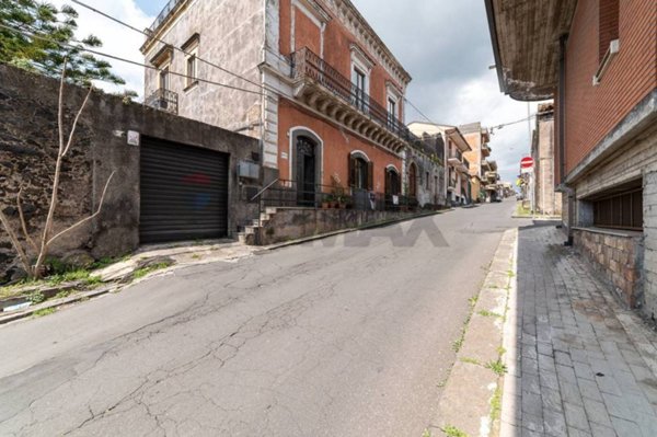 casa indipendente in vendita a Belpasso