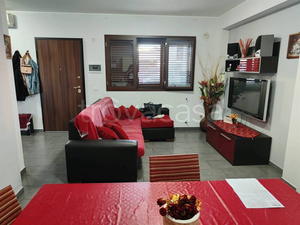 appartamento in vendita a Belpasso in zona Piano Tavola