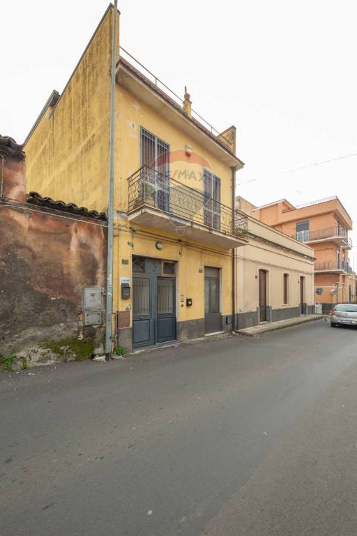 casa indipendente in vendita a Belpasso