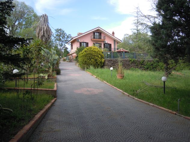 casa indipendente in vendita a Belpasso