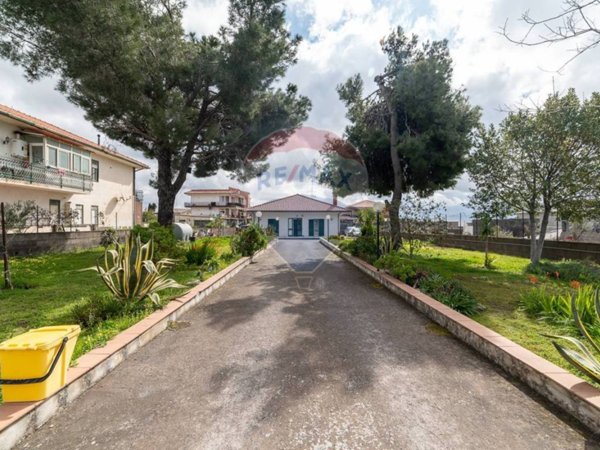 casa indipendente in vendita a Belpasso