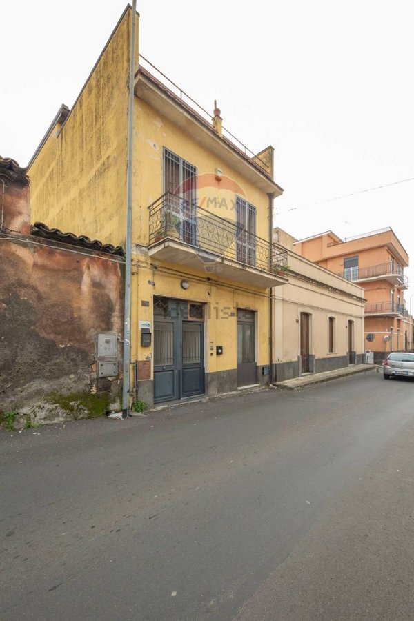 casa semindipendente in vendita a Belpasso